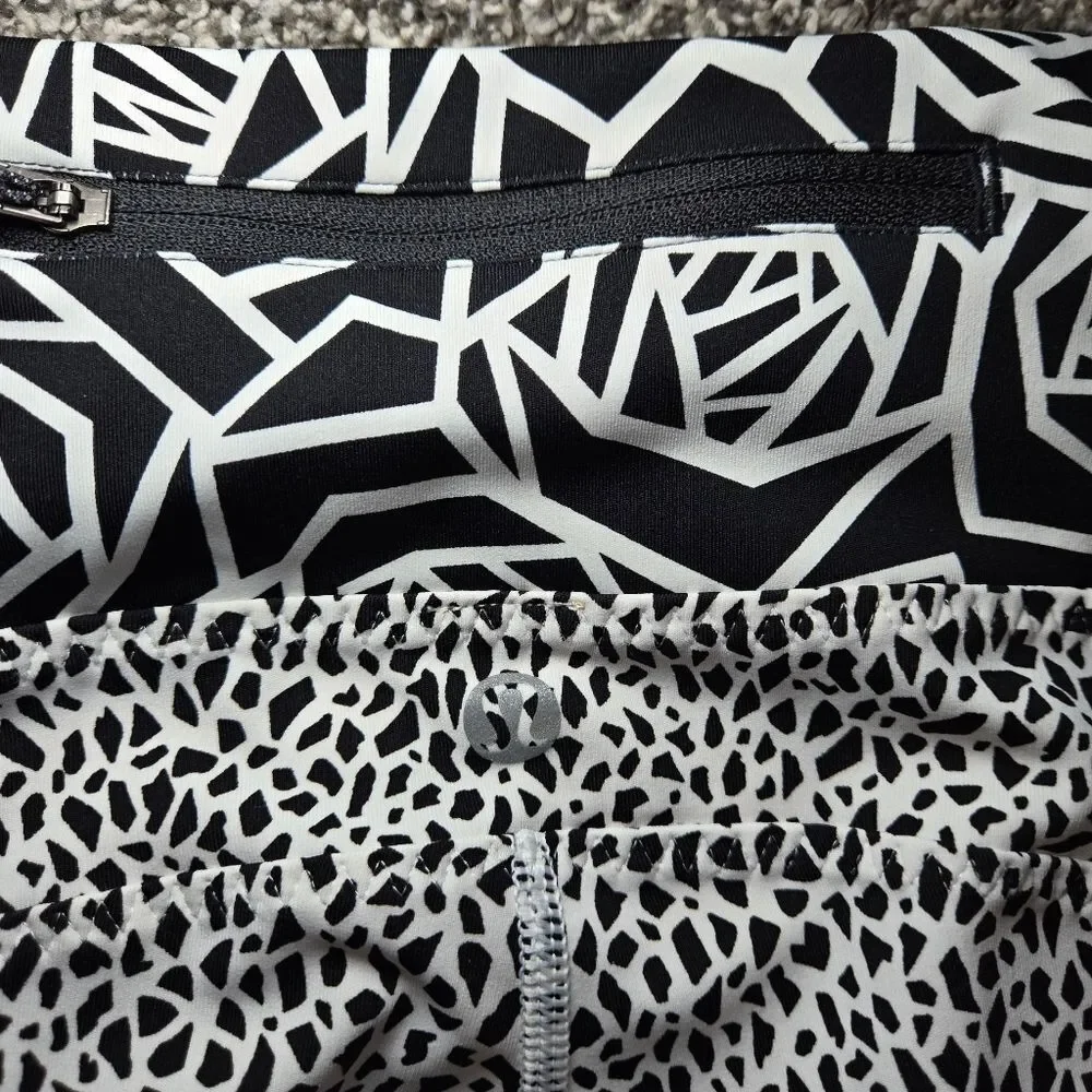 Lululemon Real Quick Tight - Miss Mosaic White / Posey - Picture 6 of 11